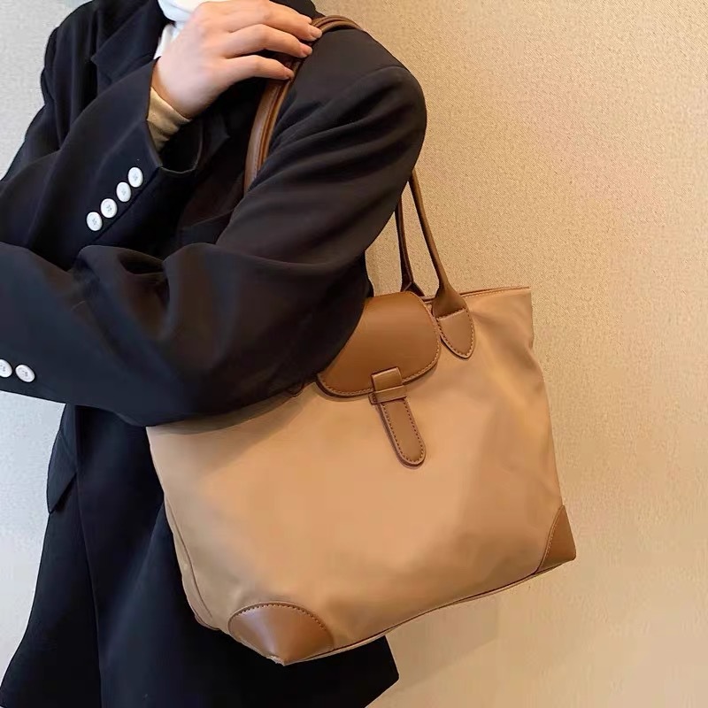 Cross-border Large Capacity Bag Women's 2024 New Shoulder Commuter Bag Student Class Bag Nylon Cloth All-match Tote Bag - Image 4
