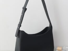 Korean-style Commuter Spring and Summer New Niche Single-shoulder Handbag Fashion Trendy High-end Small Square Bag Underarm Bag for Women