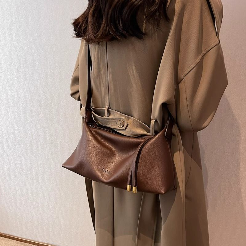 Ins Crossbody Bag Women's 2025 New Fashionable Fashionable Vintage Dumpling Bag Niche Texturity Shoulder Underarm Bag - Image 5