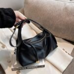 Ins Crossbody Bag Women's 2025 New Fashionable Fashionable Vintage Dumpling Bag Niche Texturity Shoulder Underarm Bag - Image 4