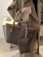 Large-Capacity Shoulder Bag for Women, Commuter Personality Tote Bag, New Mother-In-Law Bag, Trendy Texture Women's Bag - Image 4