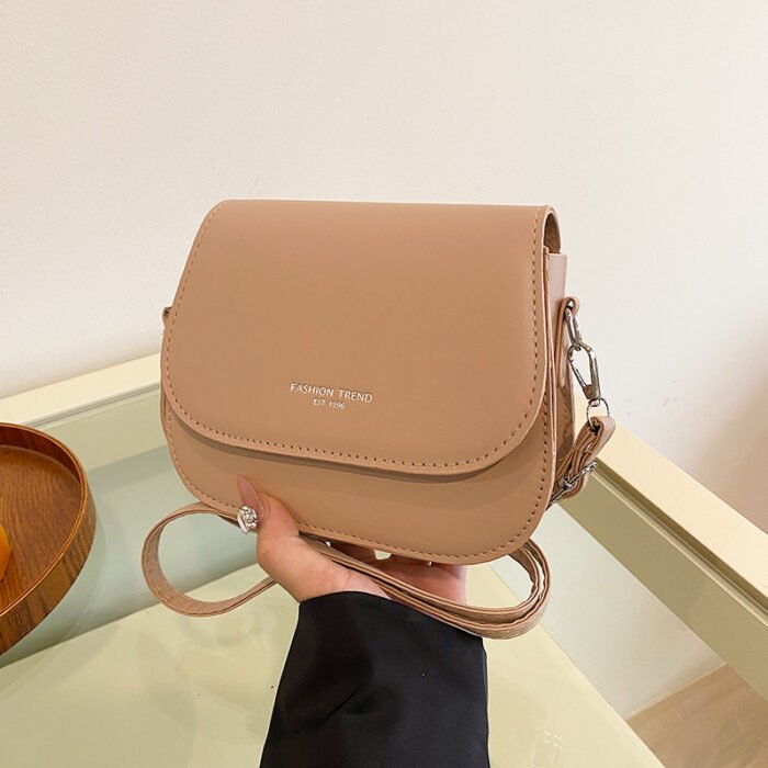Candy Color Autumn and Winter New All-match Shoulder Bag Fashionable Small Fresh High-value Saddle Bag Commuter Crossbody Women's Bag - Image 2