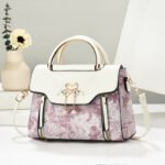 Women's Bag 2025 New Arrival Trendy Ins Korean Style All-Match Small Bag Women's Stylist Shoulder Crossbody Bag Rhombic Small Square Bag