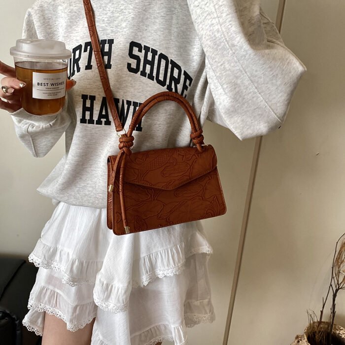 This year's popular bag women's 2025 new high-end texture niche underarm bag spring casual versatile crossbody women's bag - Image 4