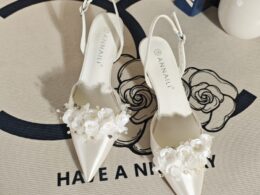 2026 Spring/Summer New Shallow High Heels French White Satin Wedding Shoes Sweet Floral Fairy Style Open Back Pumps