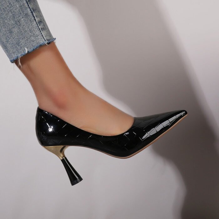 High-Heeled Shoes for Women, 2026 Spring New Style, Pointed Toe, Large Size, Slip-On, Black Stiletto Heels, High-End Feel, Elegant Heel - Image 1