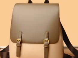 New Color-Blocked Soft Leather Backpack for Women, Lightweight and High-End Travel Bag, 2025 British Fashion, Large Capacity