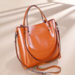 Foreign Trade Large Retro Tote Bag Genuine Leather– Versatile Large Capacity Shoulder Handbag for Women, Ideal for Commuting - Image 3