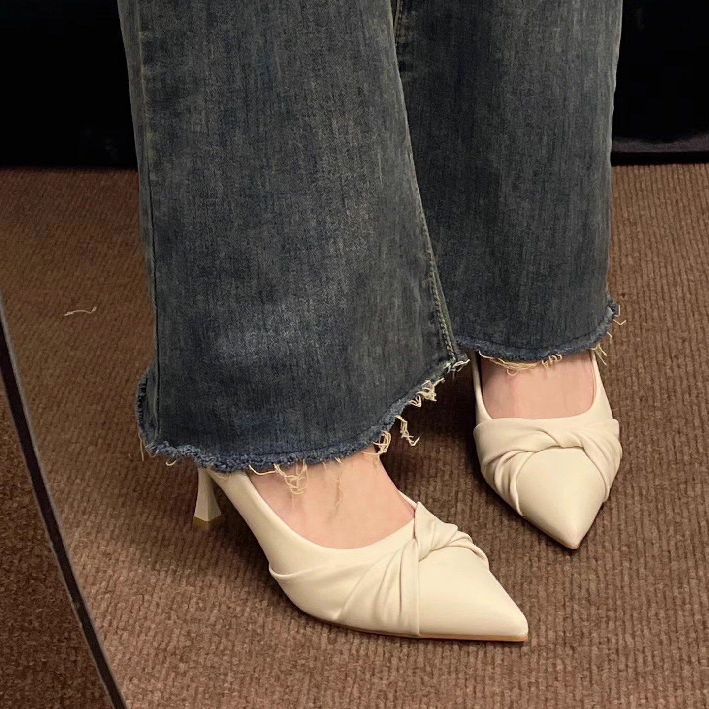 Art Exam Broadcasting and Hosting Off-White High-Heeled Shoes for Women with Stiletto Heels Pointed Toe Non-Tiring Work Clothing Professional Shoes - Image 2