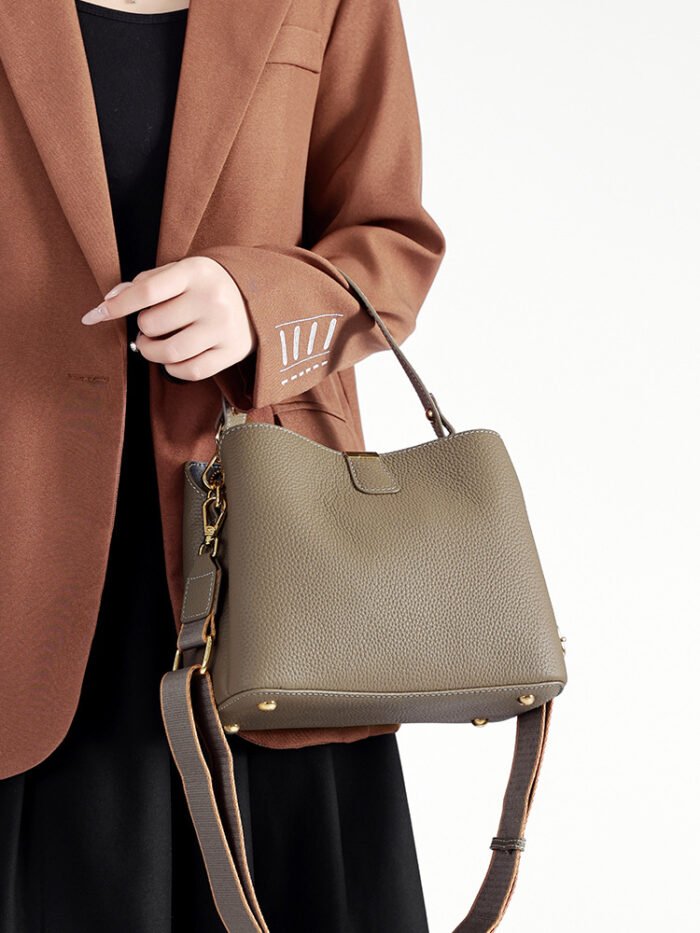 O1CN016Puq8V1M4Y0HGfNet_3074981381-0-cib.jpg Women's Bags, Crossbody Bags, Women's Hot-Selling Bags, Fashionable Trendy Bucket Bags, Versatile Handbags for Work and Travel - Image 1
