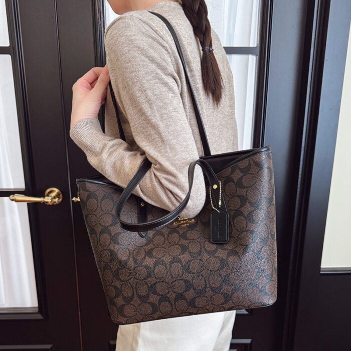 Large-Capacity Tote Bag – Versatile Printed Shoulder & Shopping Bag for Women Travel - Image 3