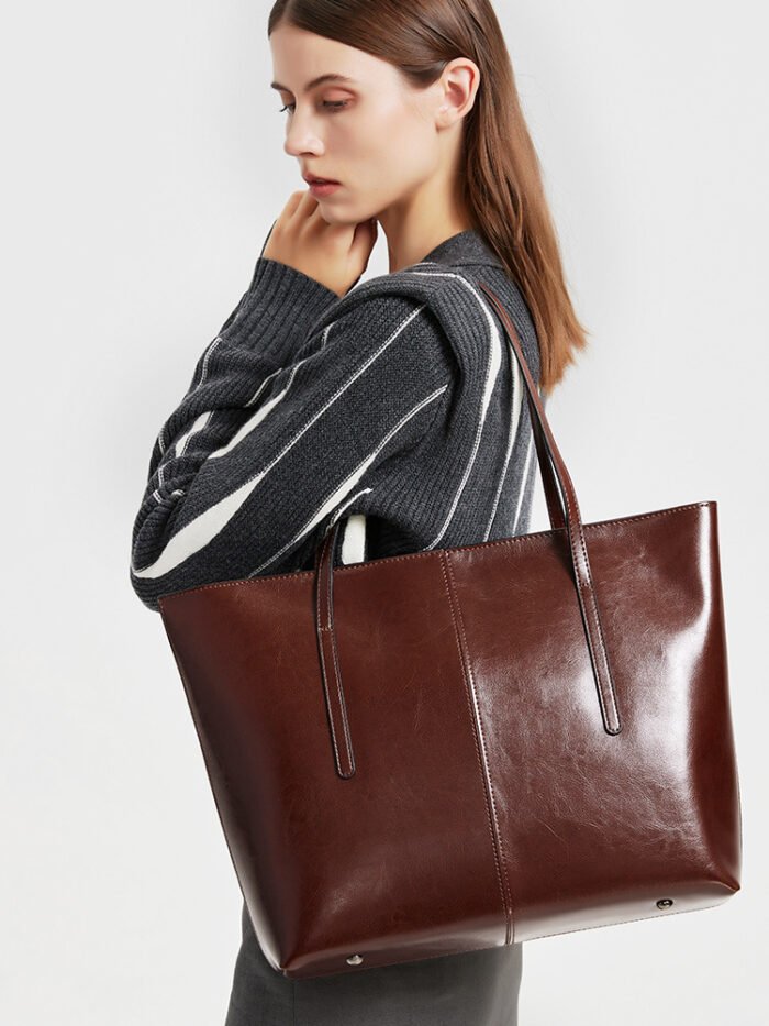 Retro Cowhide Women's Tote Bag – Large Capacity Genuine Leather Shoulder Bag for Versatile Work & Everyday Use - Image 3