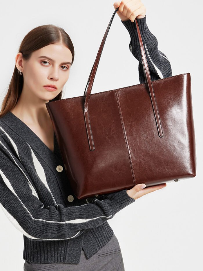 Retro Cowhide Women's Tote Bag – Large Capacity Genuine Leather Shoulder Bag for Versatile Work & Everyday Use - Image 2