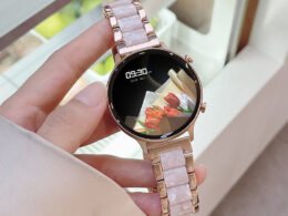 Smart Watch for Girls 2025 New Summer Disc Accessible Luxury Multi-Functional Bluetooth Call Payment Sports Bracelet