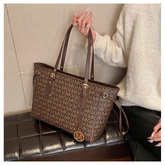 Cross-Border High-End Retro Printed Letter Shoulder Tote Bag – Large Capacity Women's Bag - Image 2