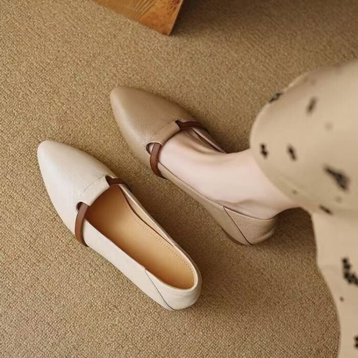 Women's Low-Heeled Flats – Thick Heel, Soft Leather, Soft Sole, Pointed Toe – Comfortable, Versatile, Non-Tiring Feet – Autumn Style - Image 1