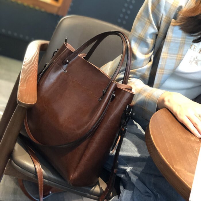 O1CN01o8Rhmt1M4XcqB7Ek6_3074981381-0-cib.jpg Foreign Trade Large Retro Tote Bag Genuine Leather– Versatile Large Capacity Shoulder Handbag for Women, Ideal for Commuting - Image 1