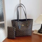 Large-Capacity Tote Bag – Versatile Printed Shoulder & Shopping Bag for Women Travel - Image 2