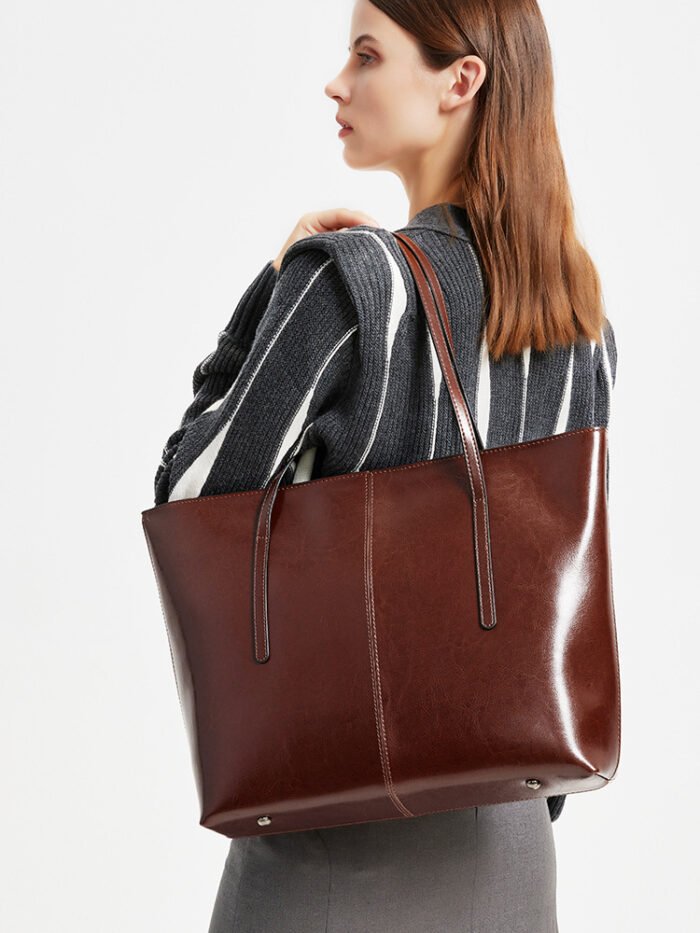 Retro Cowhide Women's Tote Bag – Large Capacity Genuine Leather Shoulder Bag for Versatile Work & Everyday Use - Image 4