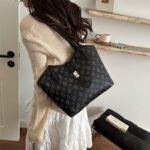 Cross-border 2026 Trendy Handbag, Versatile Retro Simple Large-Capacity Printed Tote with High-End Feel, Shoulder Bag - Image 3