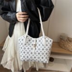Cross-border 2026 Trendy Handbag, Versatile Retro Simple Large-Capacity Printed Tote with High-End Feel, Shoulder Bag - Image 4