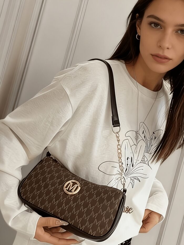 Women's Moon-Shaped Letter-Printed Chain Shoulder Bag – Underarm Design, International Shipping - Image 3