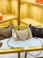 European American Retro Chain Monogram Underarm Bag – Large Capacity Versatile Crossbody Women’s Bag 2026 - Image 4