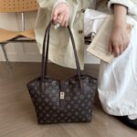 Cross-border 2026 Trendy Handbag, Versatile Retro Simple Large-Capacity Printed Tote with High-End Feel, Shoulder Bag