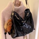 Large-Capacity Quilted Tote Bag for Women β Stylish Single-Shoulder Crossbody Handbag, Universal for Commuting - Image 3