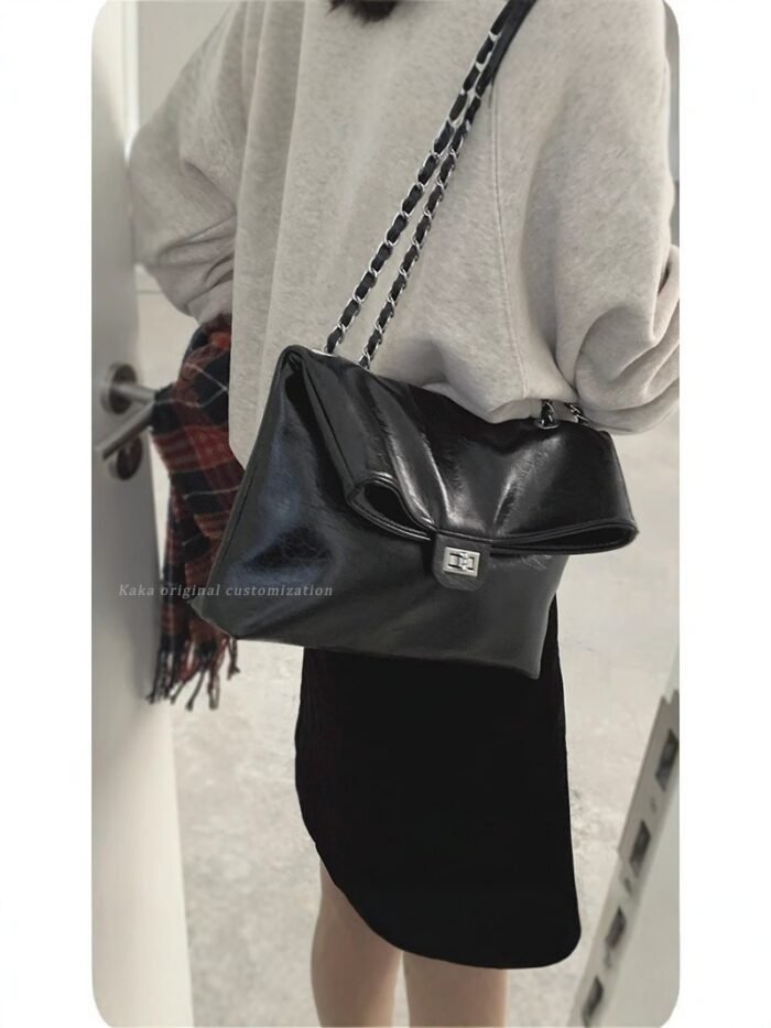 Chanel-Inspired Chain Shoulder Bag – High-End Oil Wax Leather Tote & Crossbody Bag for Women - Image 2