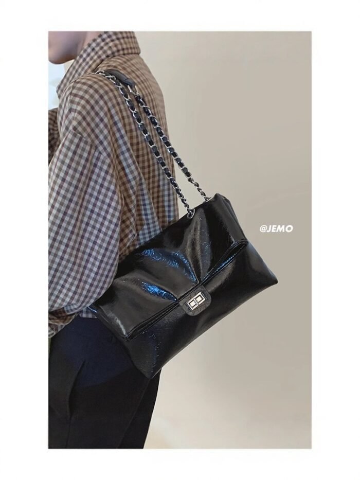 Chanel-Inspired Chain Shoulder Bag – High-End Oil Wax Leather Tote & Crossbody Bag for Women - Image 5